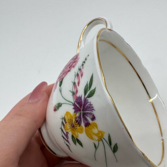 Colclough Bone China Hand Painted Floral Teacup & Saucer 2 Pieces Set Serveware - Picture 9 of 10